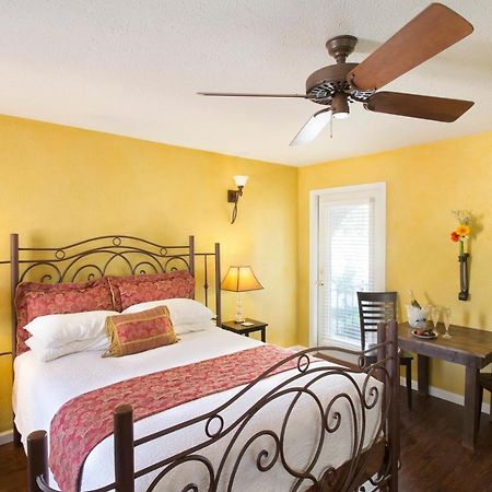 Lakehouse Bed And Breakfast Canyon Lake Buitenkant foto