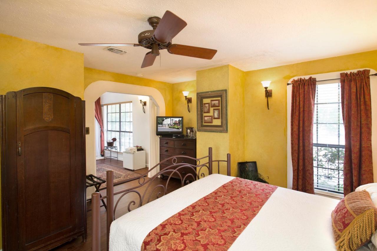 Lakehouse Bed And Breakfast Canyon Lake Buitenkant foto